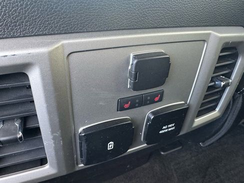 Used 2018 Ford F150 Lariat w/ Equipment Group 502A Luxury image 23