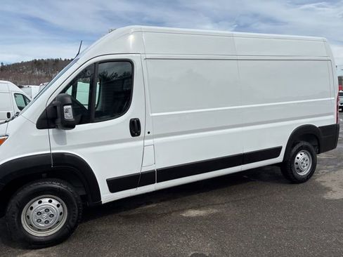 Used 2023 RAM ProMaster 2500 FWD image 4
