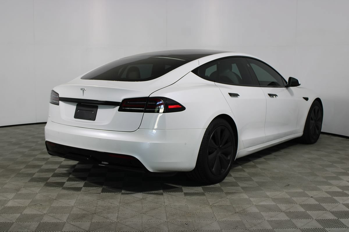 Used 2023 Tesla Model S Standard Range AWD/4WD image 32