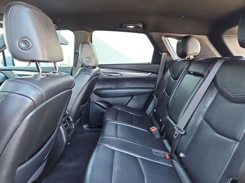 Used 2023 Cadillac XT5 Luxury image 28