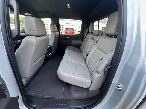 Used 2021 GMC Sierra 1500 SLT image 19