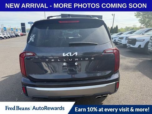 Used 2025 Kia Telluride S image 6