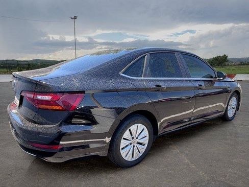 Used 2019 Volkswagen Jetta S w/ Driver Assistance Package FWD image 3