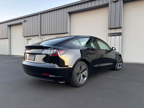 Used 2022 Tesla Model 3 Long Range image 8