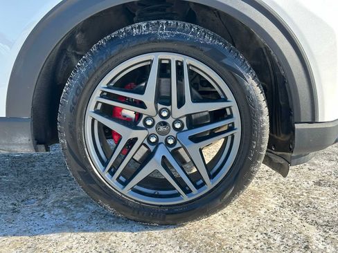 Used 2025 Ford Explorer ST w/ Sun And Sound Package image 9