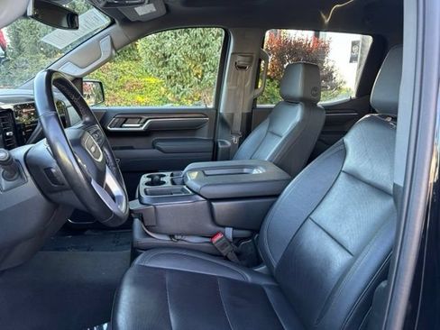 Used 2025 GMC Sierra 1500 SLT AWD/4WD image 17