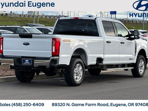 Used 2025 Ford F250 XLT image 3