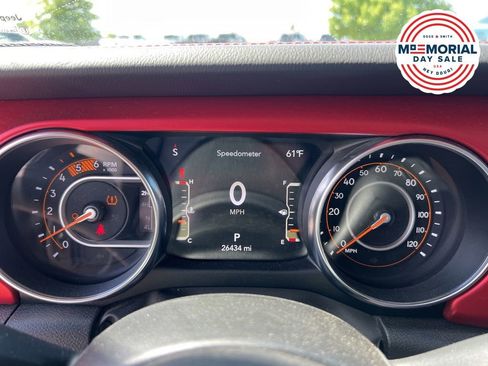 Used 2023 Jeep Gladiator Rubicon w/ LED Lighting Group AWD/4WD image 14