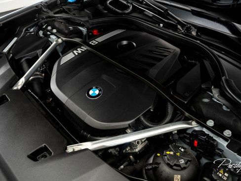 Used 2023 BMW 740i 740i w/ Parking Assistance Package image 7