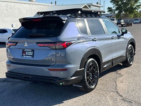 New 2026 Mitsubishi Outlander AWD image 8