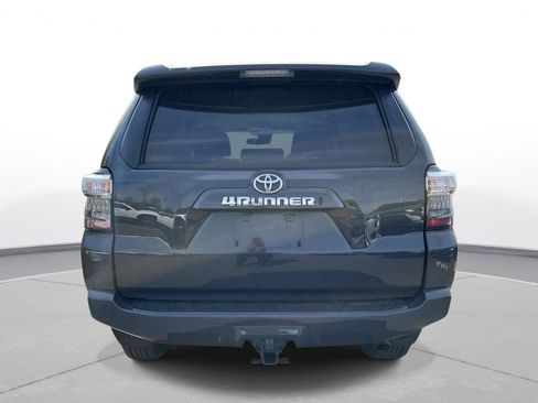 Used 2024 Toyota 4Runner SR5 Premium image 7