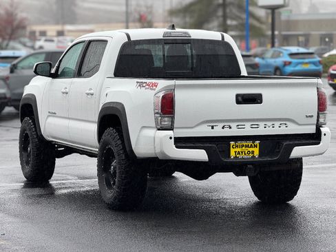 Used 2020 Toyota Tacoma TRD Off-Road image 14