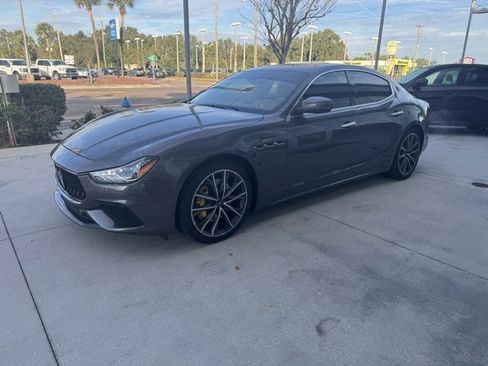 Used 2022 Maserati Ghibli Modena Q4 image 2