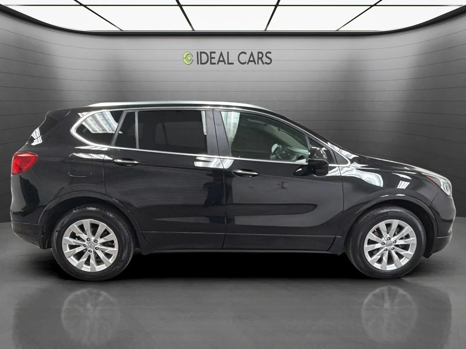 Used 2017 Buick Envision Essence FWD image 4