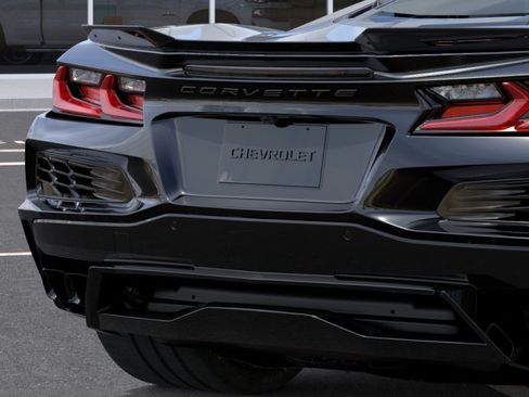 New 2027 Chevrolet Corvette Grand Sport w/ Z52 Sport Performance Package RWD image 14