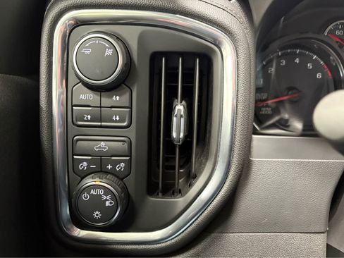 Used 2019 Chevrolet Silverado 1500 LT w/ All-Star Edition AWD/4WD image 23