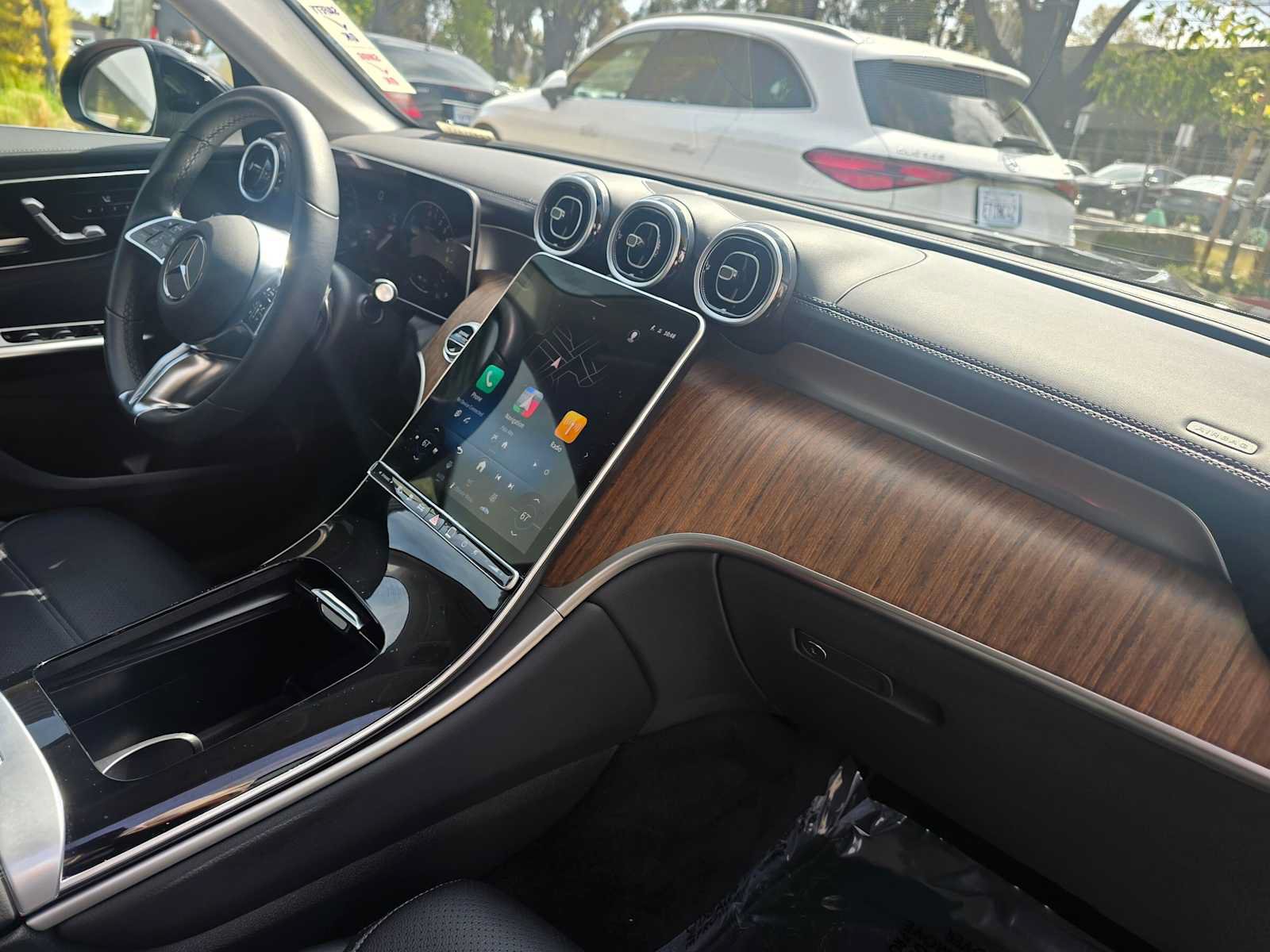 Certified 2025 Mercedes-Benz GLC 350e 4MATIC image 11