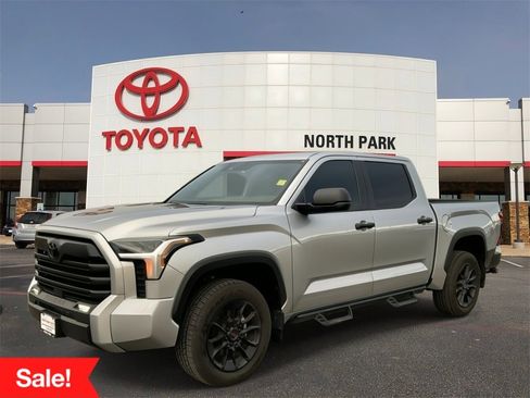 Used 2025 Toyota Tundra SR5 image 1