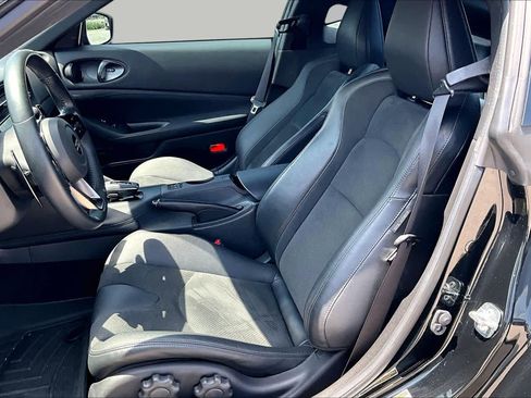 Used 2024 Nissan Z Performance w/ Floor Mat Package RWD image 8