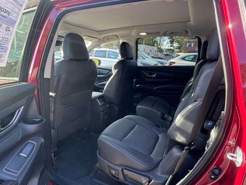 New 2025 Subaru Ascent Limited image 9