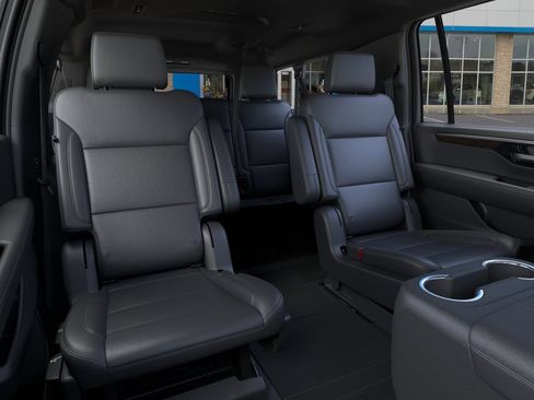 New 2026 Chevrolet Suburban Z71 AWD/4WD image 17