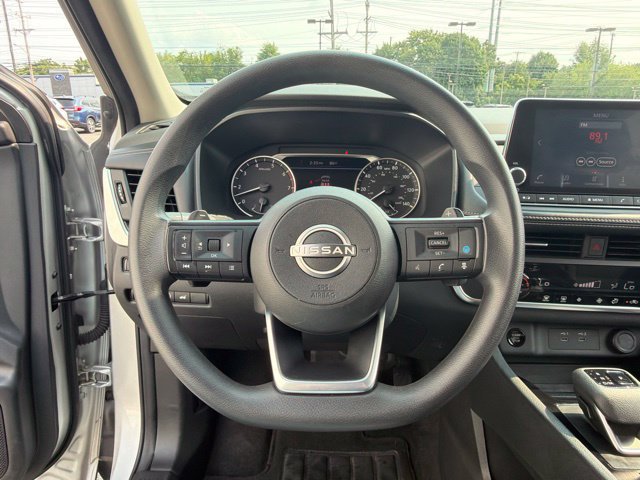 Used 2024 Nissan Rogue SV AWD/4WD image 23