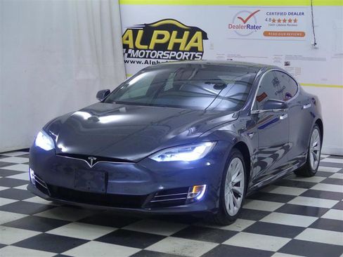 Used 2017 Tesla Model S 75D image 4
