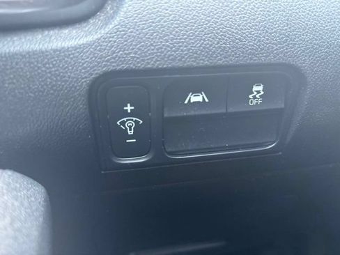 Used 2023 Kia Sorento S w/ Panoramic Sunroof Package FWD image 15
