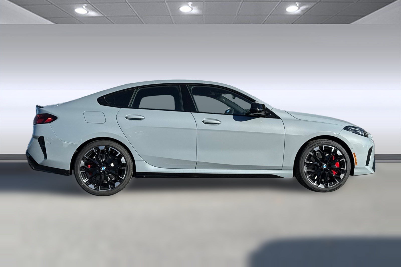 Used 2026 BMW M235i xDrive w/ Technology Package AWD/4WD image 7
