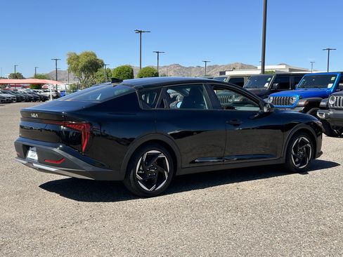 Used 2025 Kia K4 EX image 5