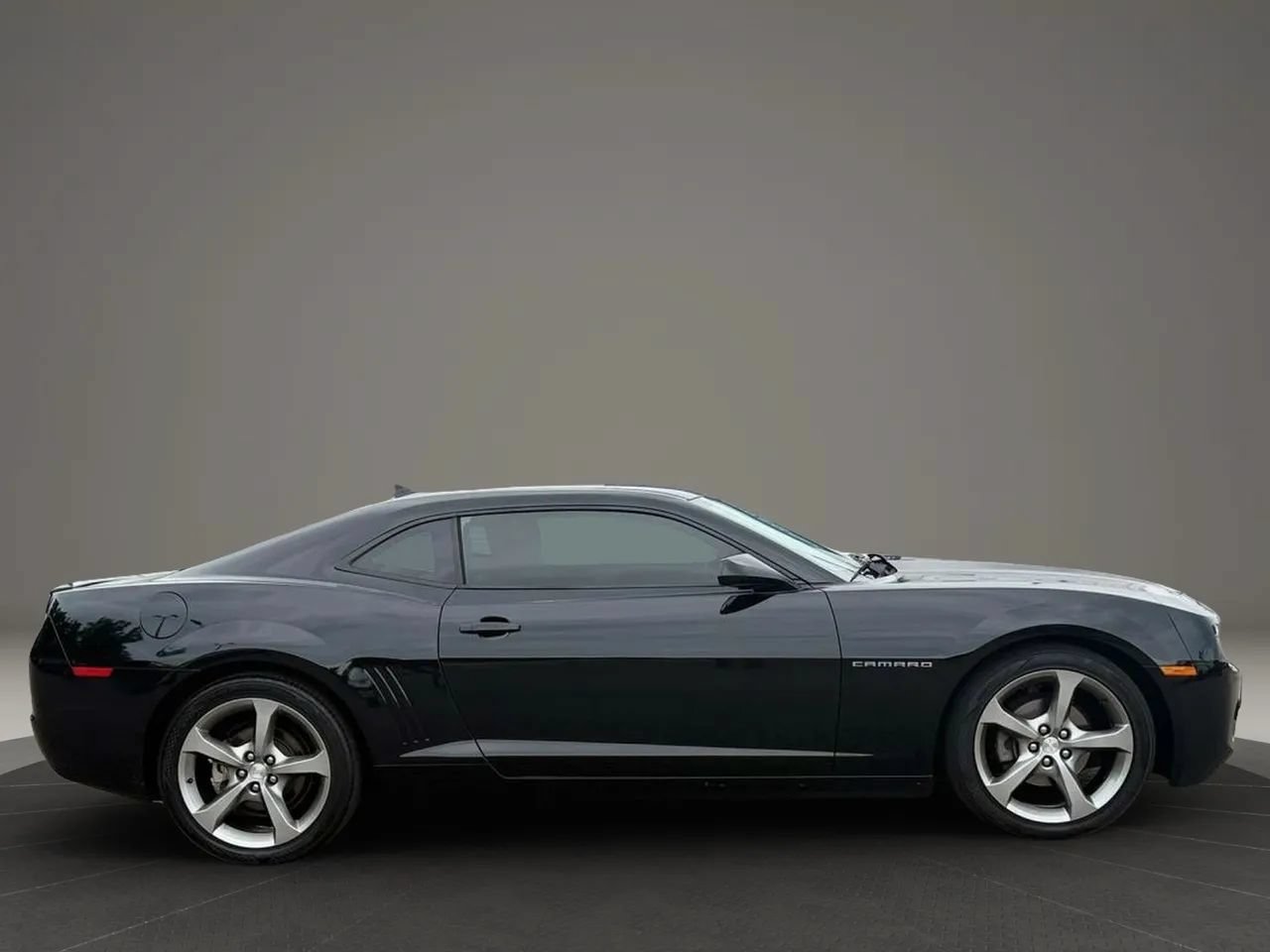 Used 2013 Chevrolet Camaro LT w/ RS Package RWD image 3