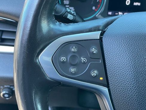 Used 2020 Chevrolet Traverse LT w/ Driver Confidence II Package image 14
