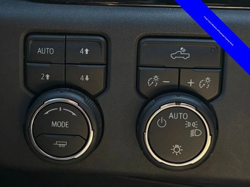 Used 2023 Chevrolet Silverado 1500 LT w/ Z71 Off-Road Package image 19