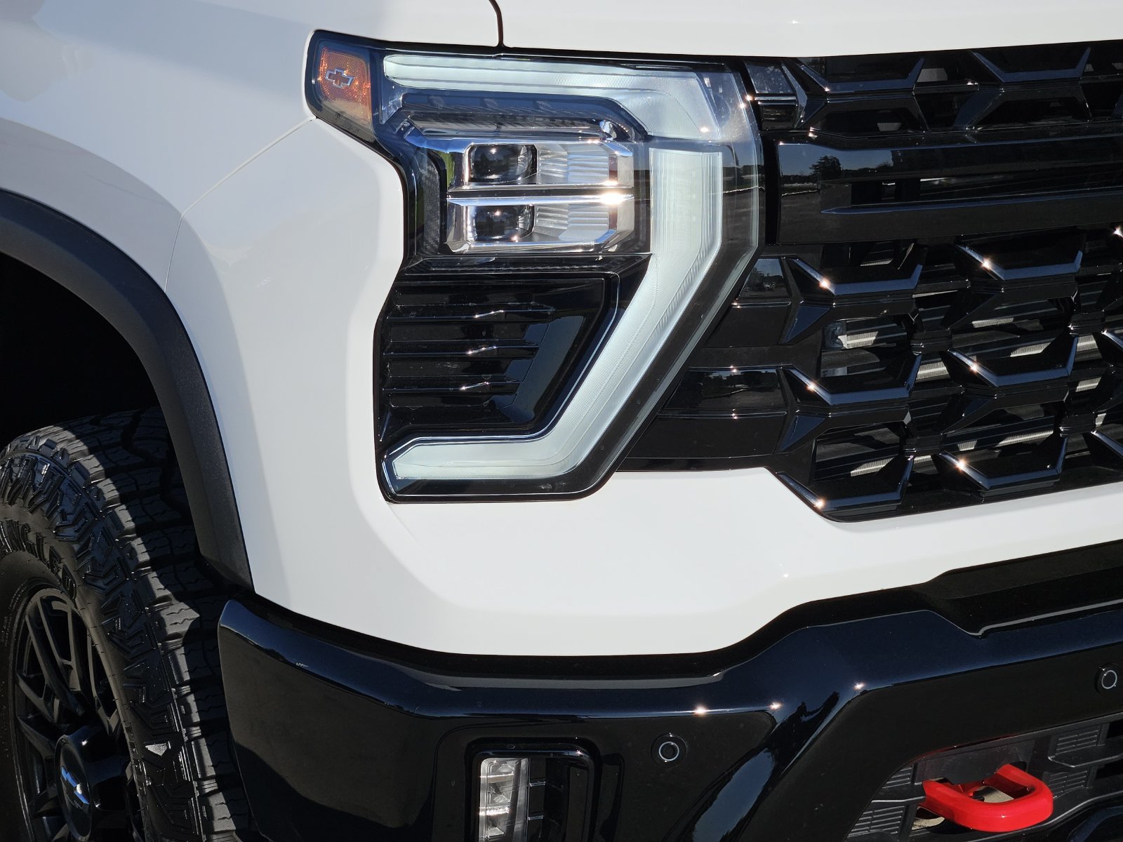 Certified 2026 Chevrolet Silverado 2500 ZR2 AWD/4WD image 9