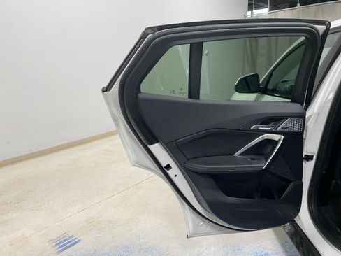 Used 2025 BMW X2 xDrive28i w/ Premium Package image 23