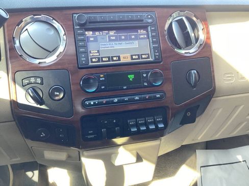 Used 2008 Ford F250 Lariat AWD/4WD image 12