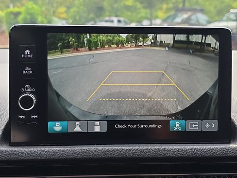 Used 2023 Honda Civic Touring image 24
