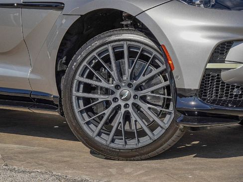 New 2026 Aston Martin DBX 707 image 2