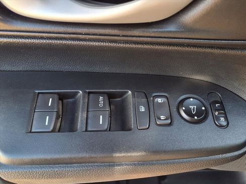 Used 2018 Honda CR-V LX image 22