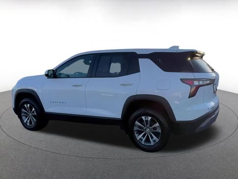 Used 2025 Chevrolet Equinox LT image 10