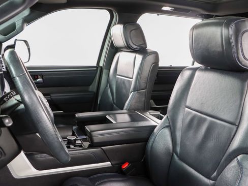 Used 2024 Toyota Sequoia Platinum AWD/4WD image 26