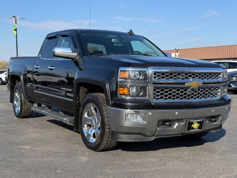 Used 2015 Chevrolet Silverado 1500 LTZ AWD/4WD image 2
