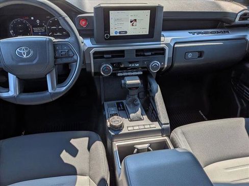 Used 2025 Toyota Tacoma TRD Off-Road image 17