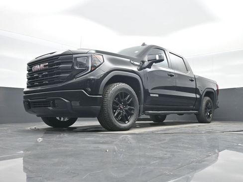 Used 2022 GMC Sierra 1500 Elevation w/ Elevation Premium Package image 25