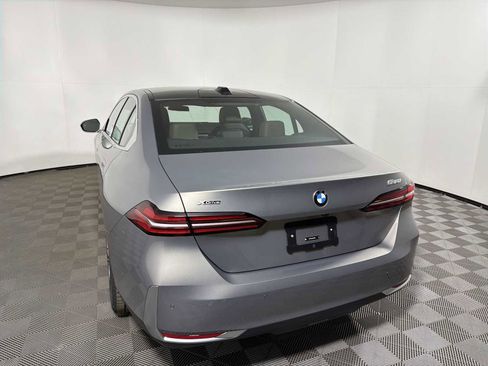 New 2026 BMW 530i xDrive w/ Premium Package image 3