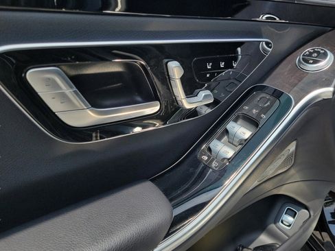 Used 2023 Mercedes-Benz S 500 4MATIC image 18