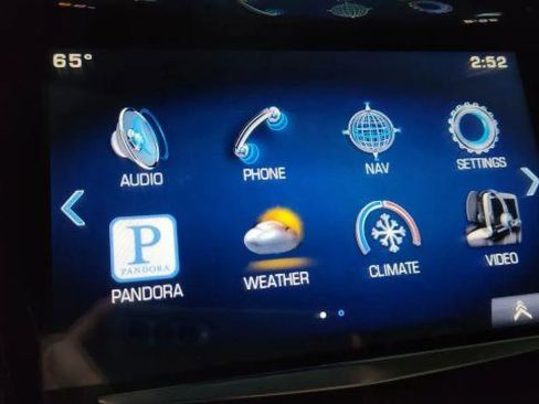 Used 2015 Cadillac Escalade Premium image 38