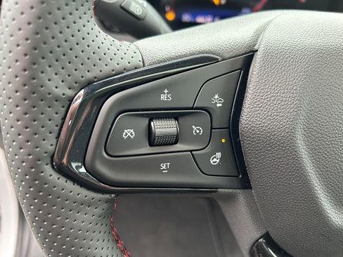 New 2025 Chevrolet TrailBlazer RS w/ Convenience Package image 17