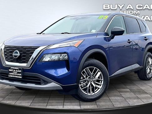 Used 2023 Nissan Rogue S FWD image 11