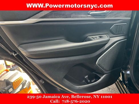 Used 2023 Jeep Grand Cherokee 4WD 4xe image 21